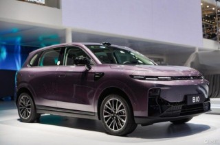 零跑（09863.HK）蝉联销冠，再获创始人增持！“黑马”的下一程在哪？