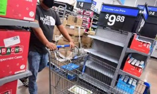 外盘头条：特朗普寻求对年收入250万美元或以上的富人增税 比特币重新站上10万美元 苹果正在开发专用芯片