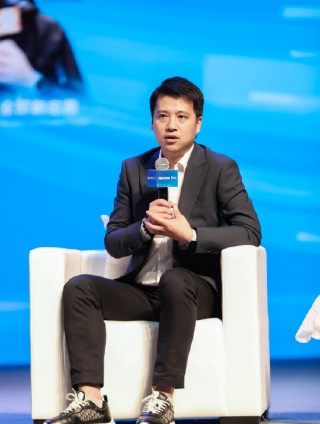 阿里云郑园：技术工具是企业数字化转型的必要条件