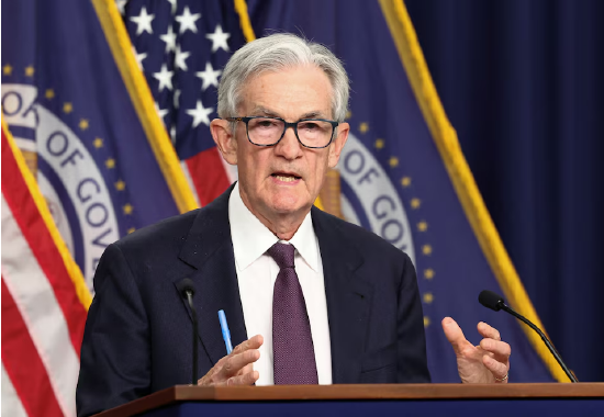 美联储维持利率不变，称通胀和失业率上升的风险上升  第1张