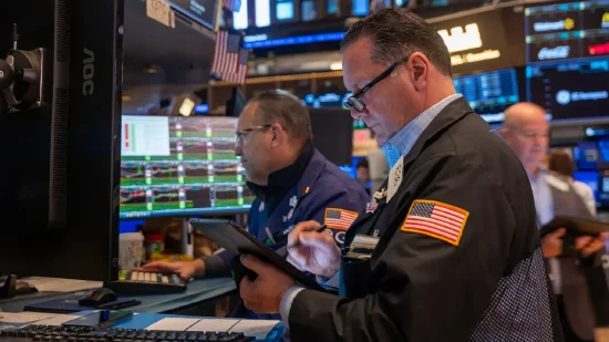 开盘：美股周三低开 美债收益率持续攀升  第2张