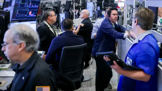 开盘：美股周五低开 科技股再遭重挫  第1张