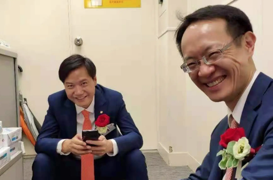 1230亿小米“二号位”，抛140亿减持计划  第1张