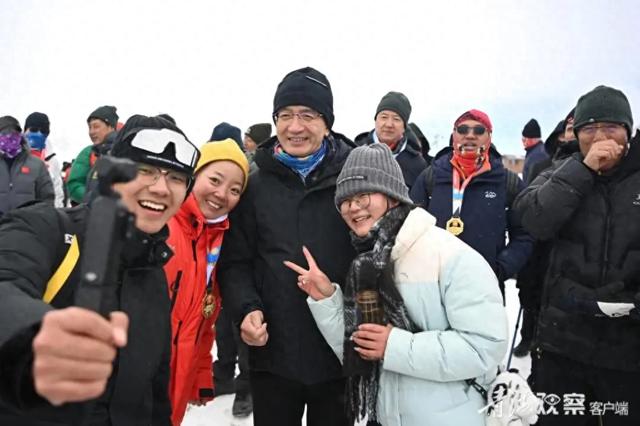 青海省长调研“人生第一座雪山”岗什卡雪峰,徒步到海拔4350米大本营 第1张 青海省长调研“人生第一座雪山”岗什卡雪峰,徒步到海拔4350米大本营 第1张