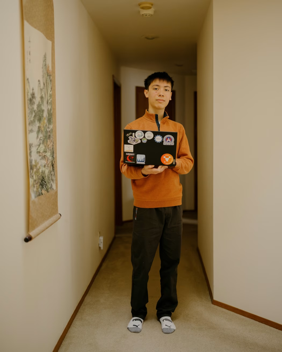 硅谷CEO看傻了：大批名校生连夜退学，10后高中生靠AI融资千万！  第13张